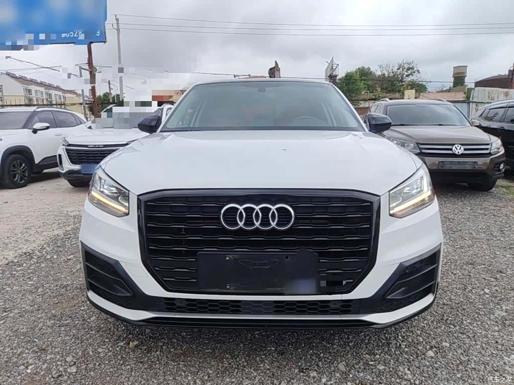 Audi Q2L, 2021 3
