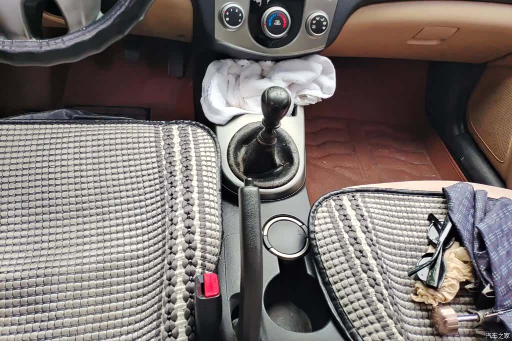 Kia GL, 2012 16