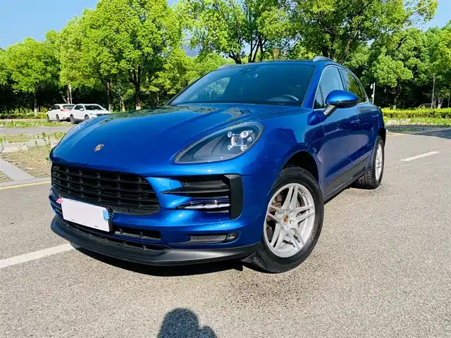 Porsche Macan 2021 — купить из Китая под заказ