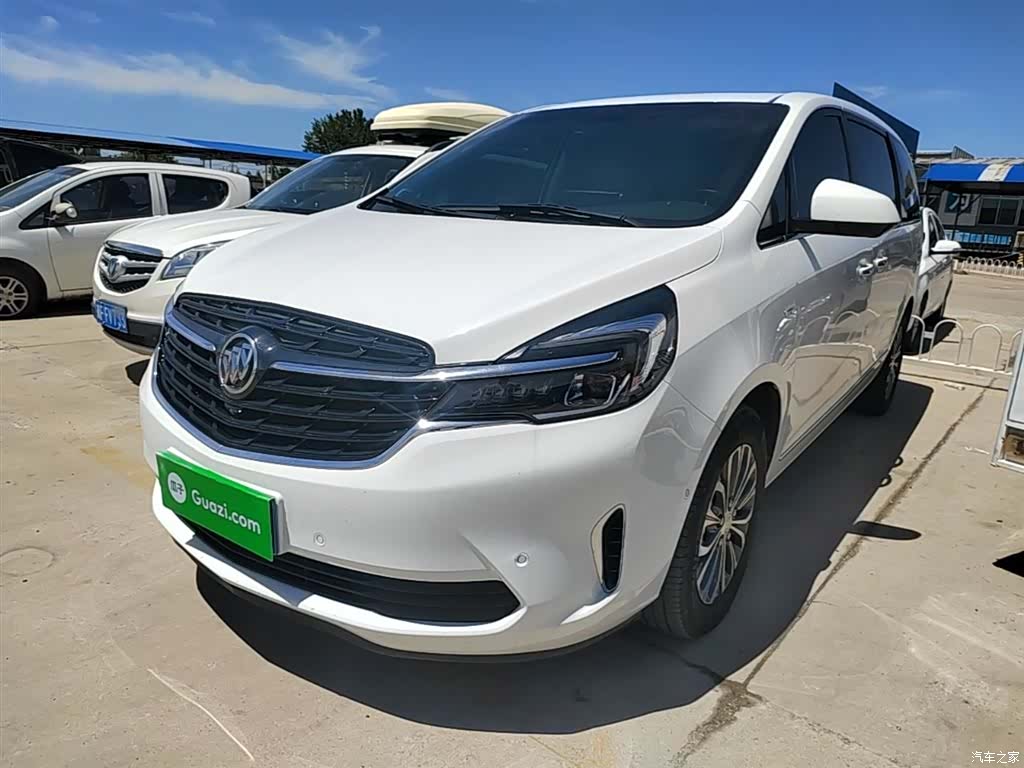 Buick GL8, 2021 1