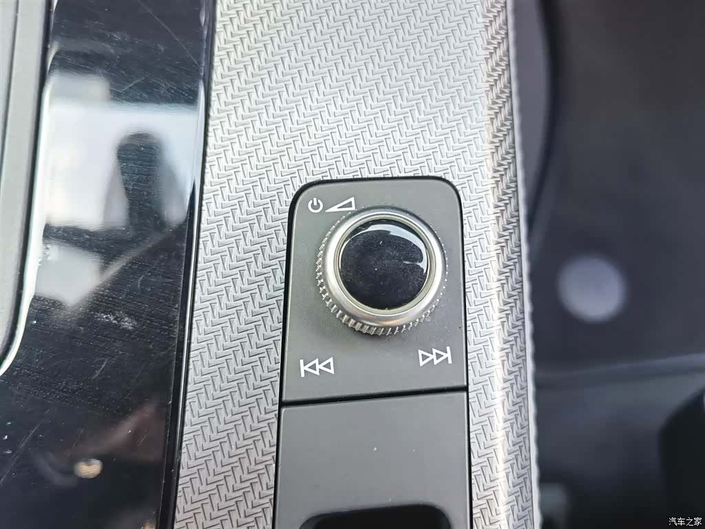 Audi Q5L, 2022 22