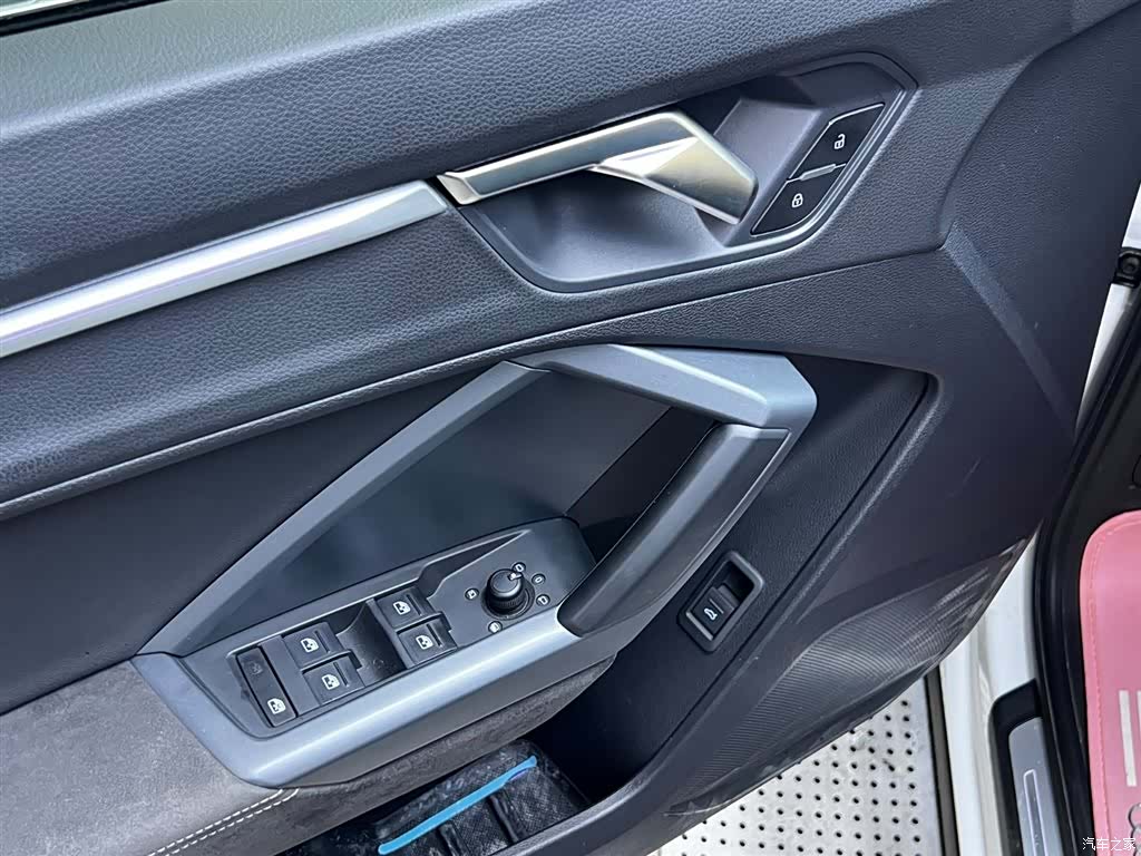 Audi Q3, 2021 16