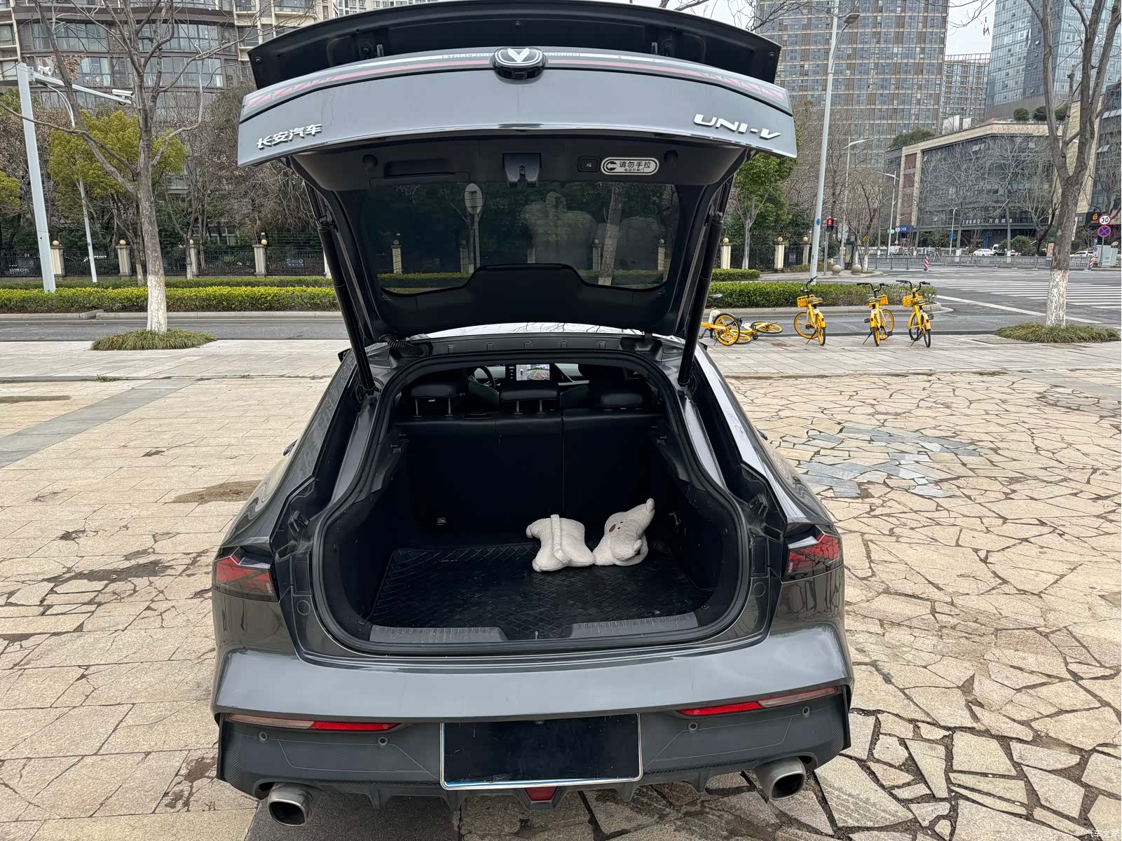 Changan UNI-V, 2022 13
