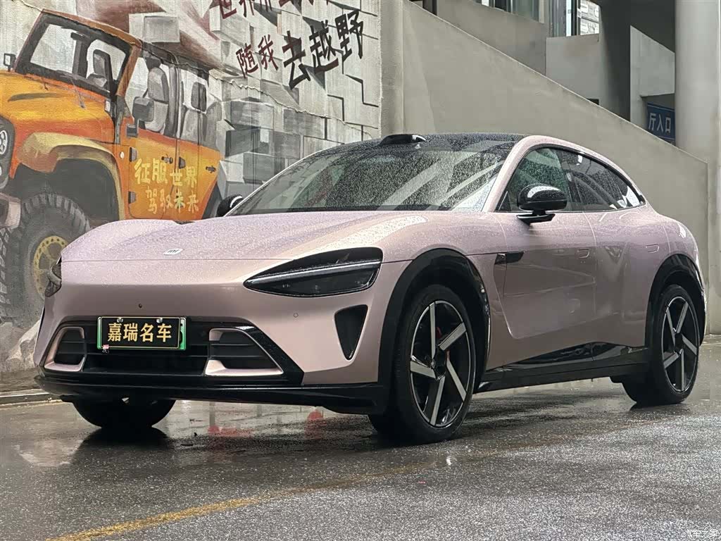 Xiaomi YU7, 2025 1