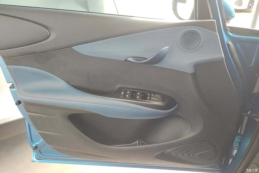 BYD Dolphin, 2022 7