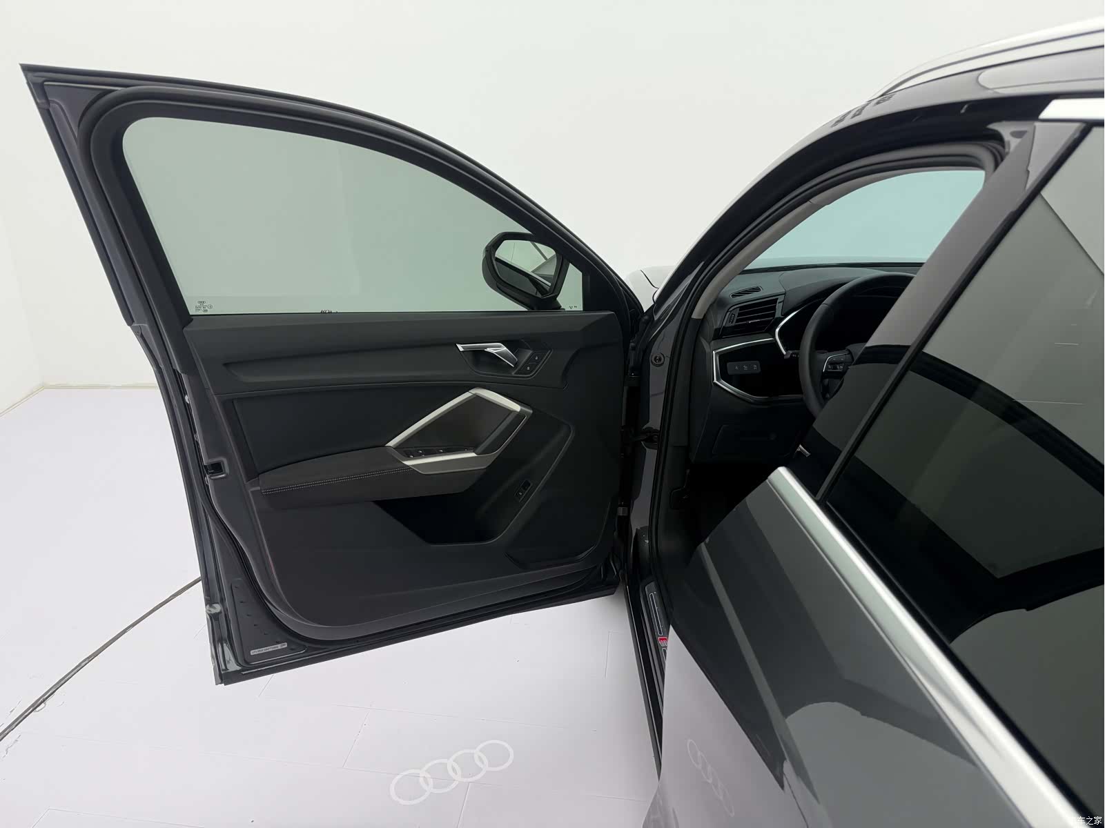 Audi Q3, 2022 21