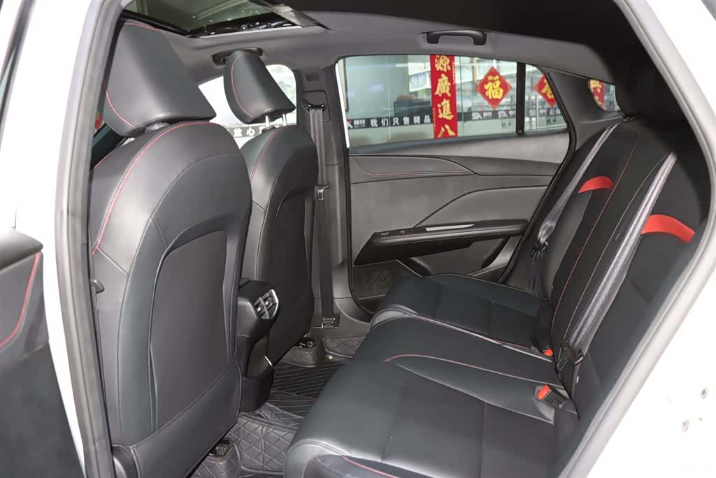 MG MG5, 2025 11