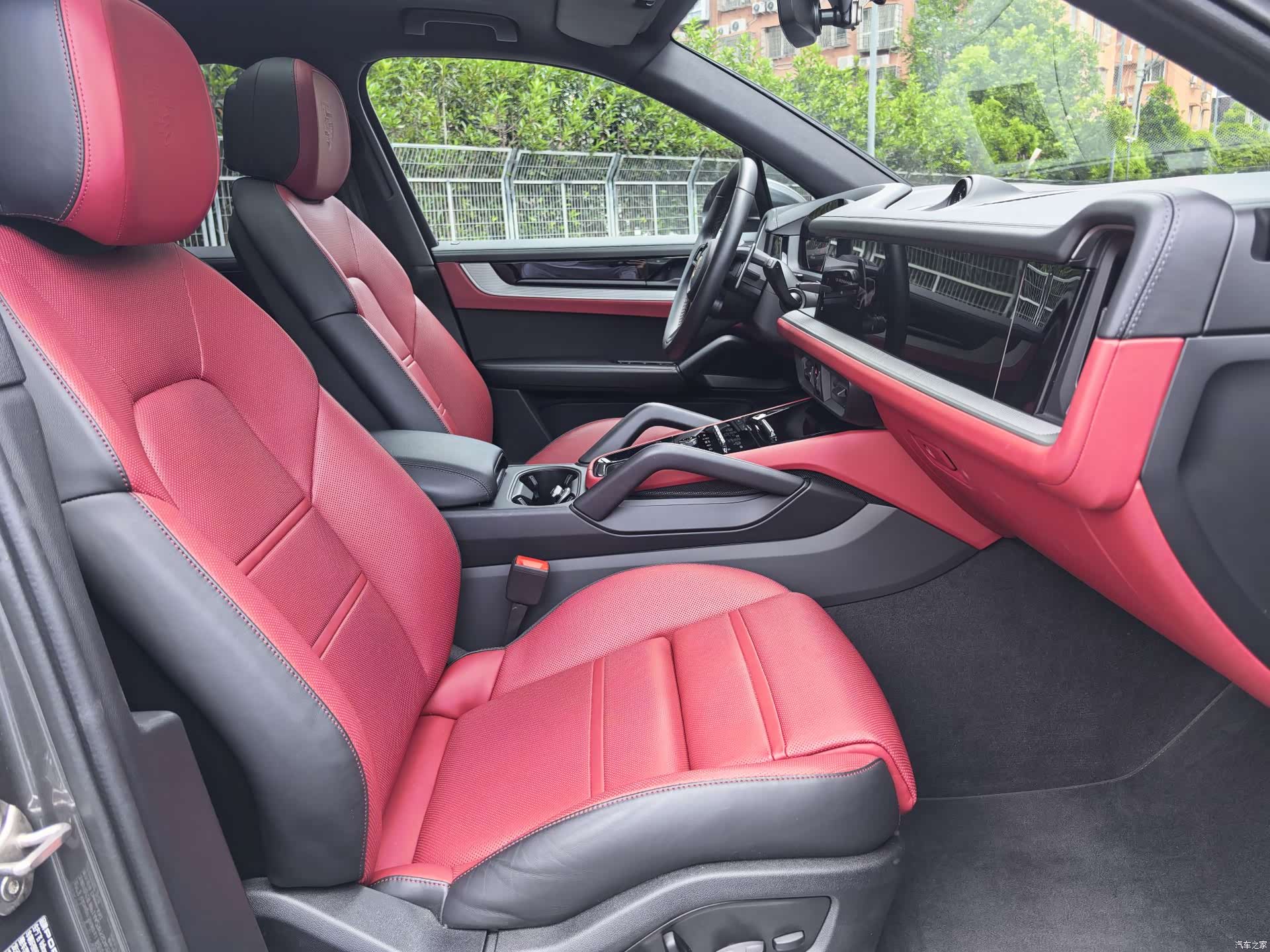 Porsche Cayenne, 2025 16