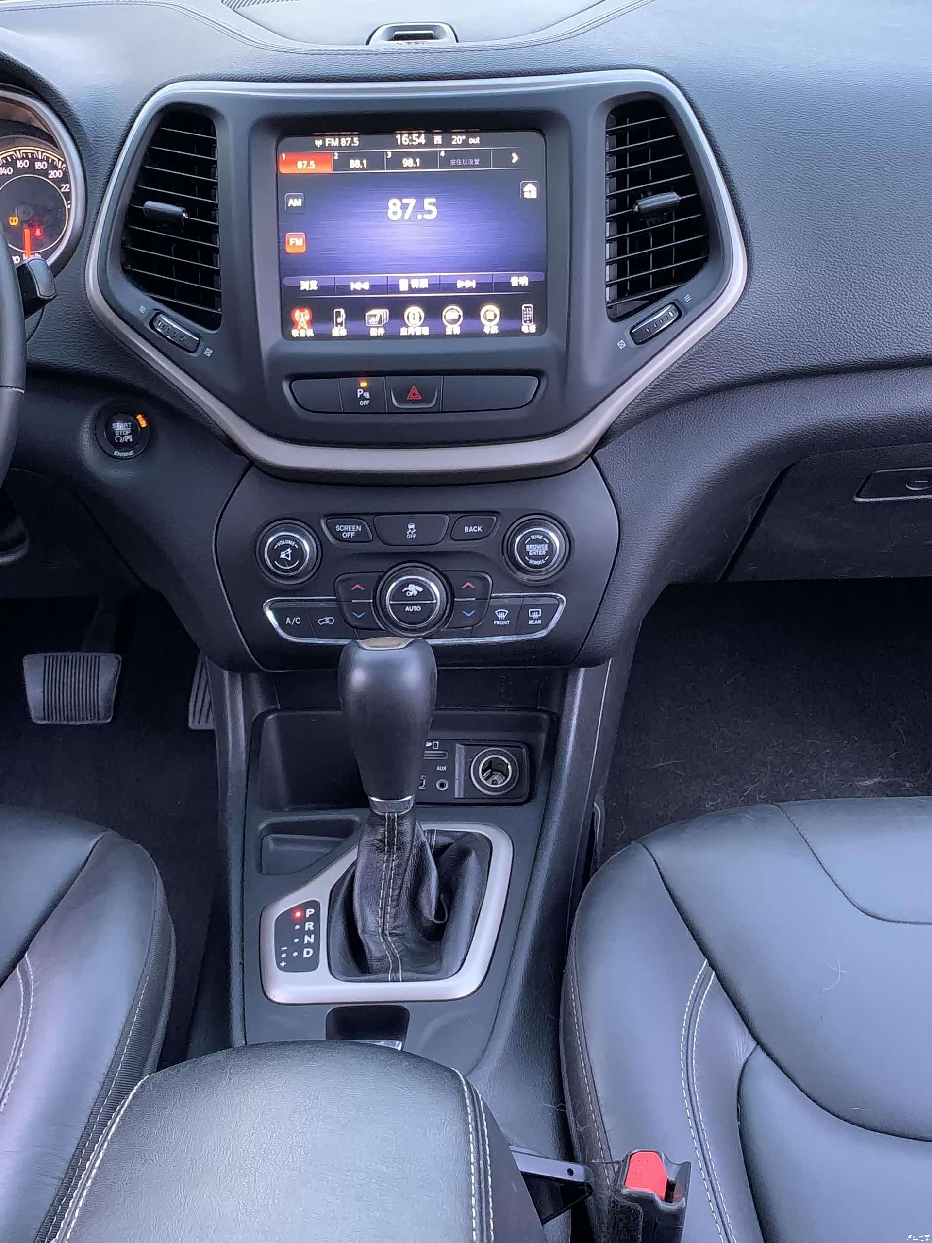 Jeep Cherokee, 2016 16