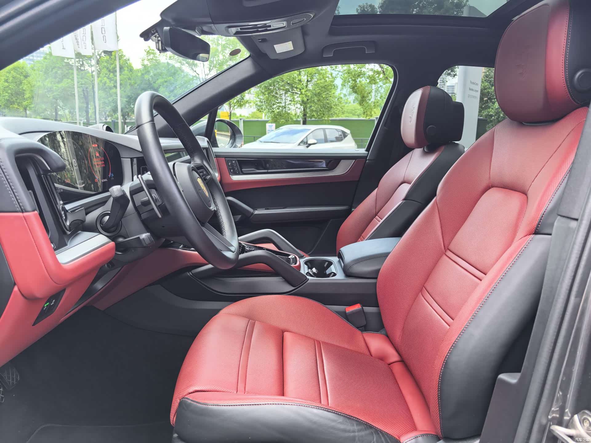 Porsche Cayenne, 2025 13