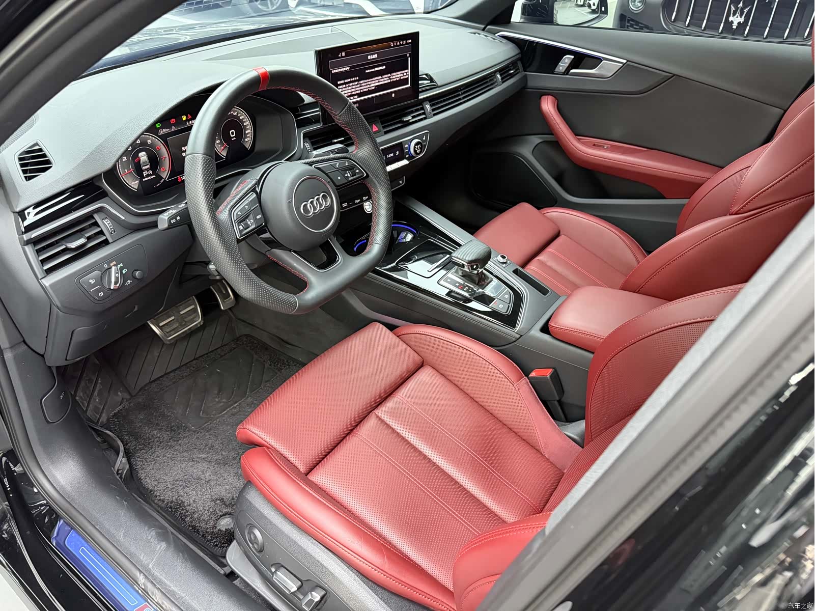 Audi A4L, 2025 все фото