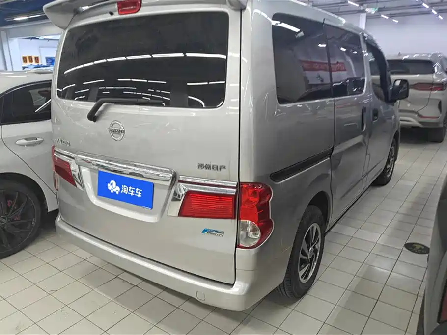 Nissan NV200
