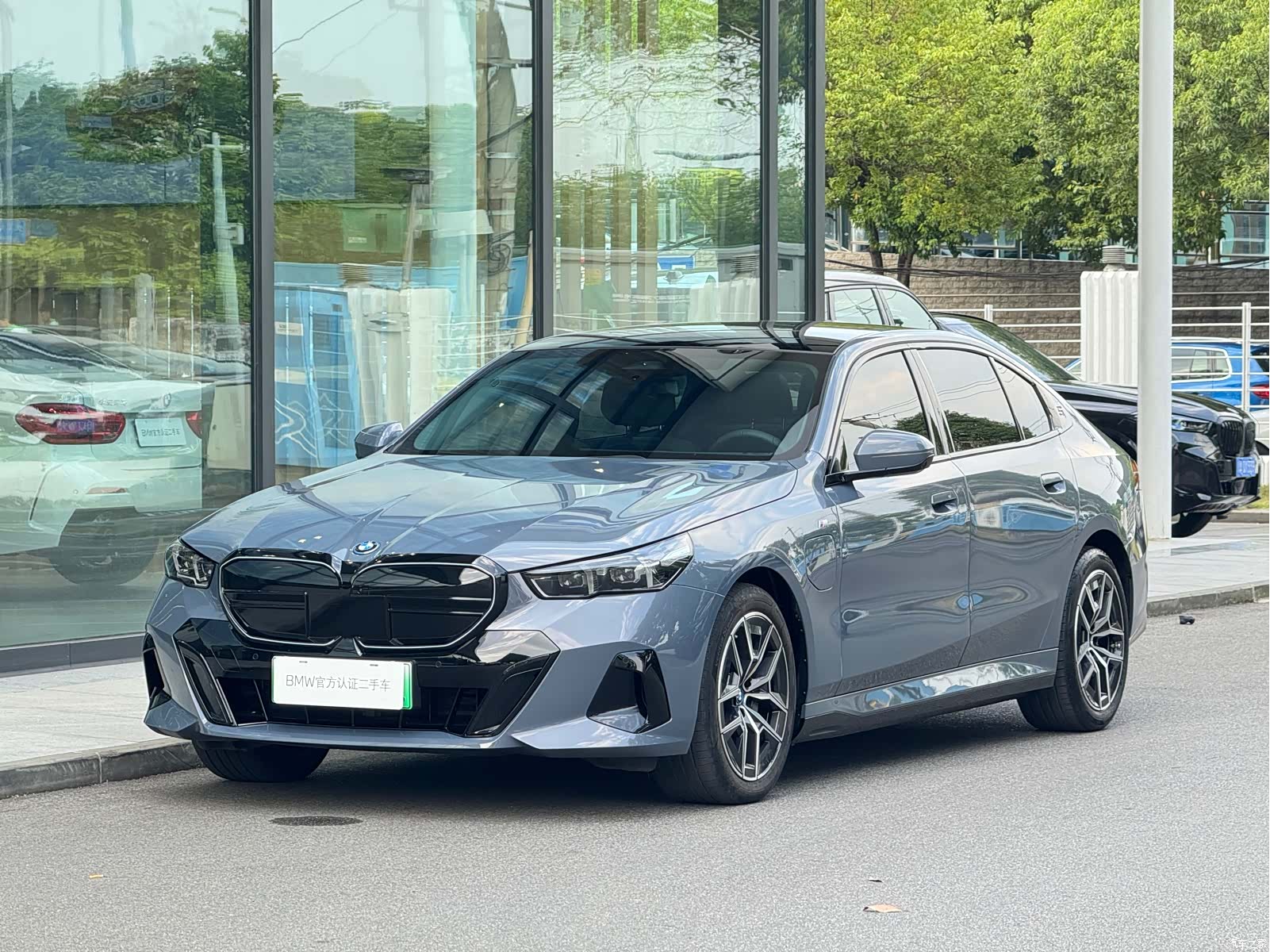 BMW i5, 2024 1