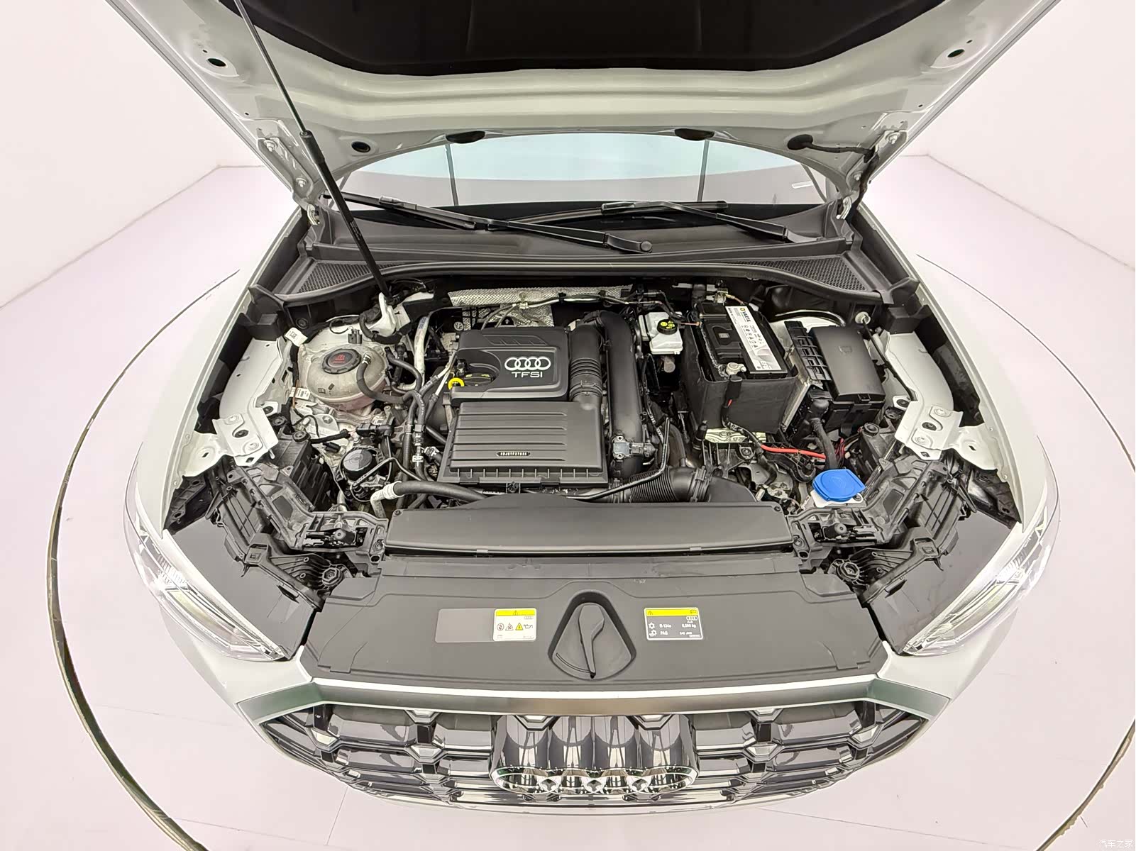 Audi Q3, 2025 8