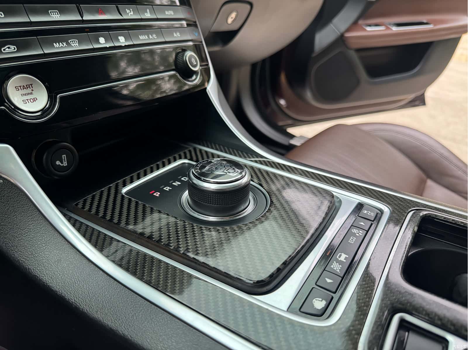 Land Rover XFL, 2017 8