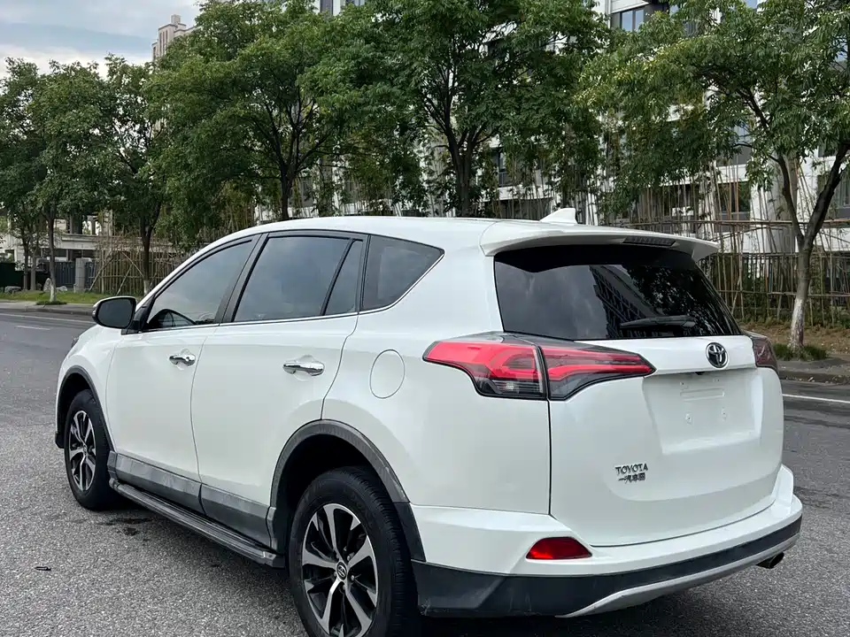 Toyota RAV4 Rongfang