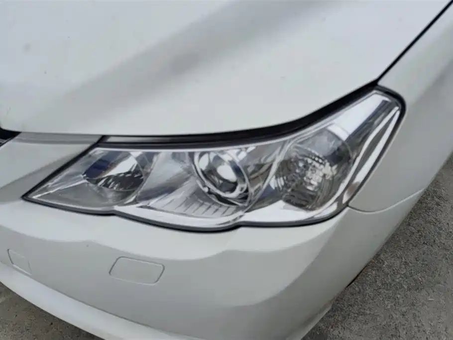 Toyota Reiz