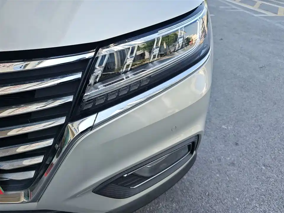 Roewe RX5 New energy