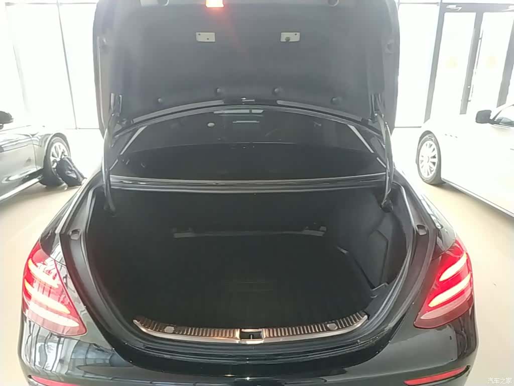 Mercedes-Benz E-Class, 2017 19
