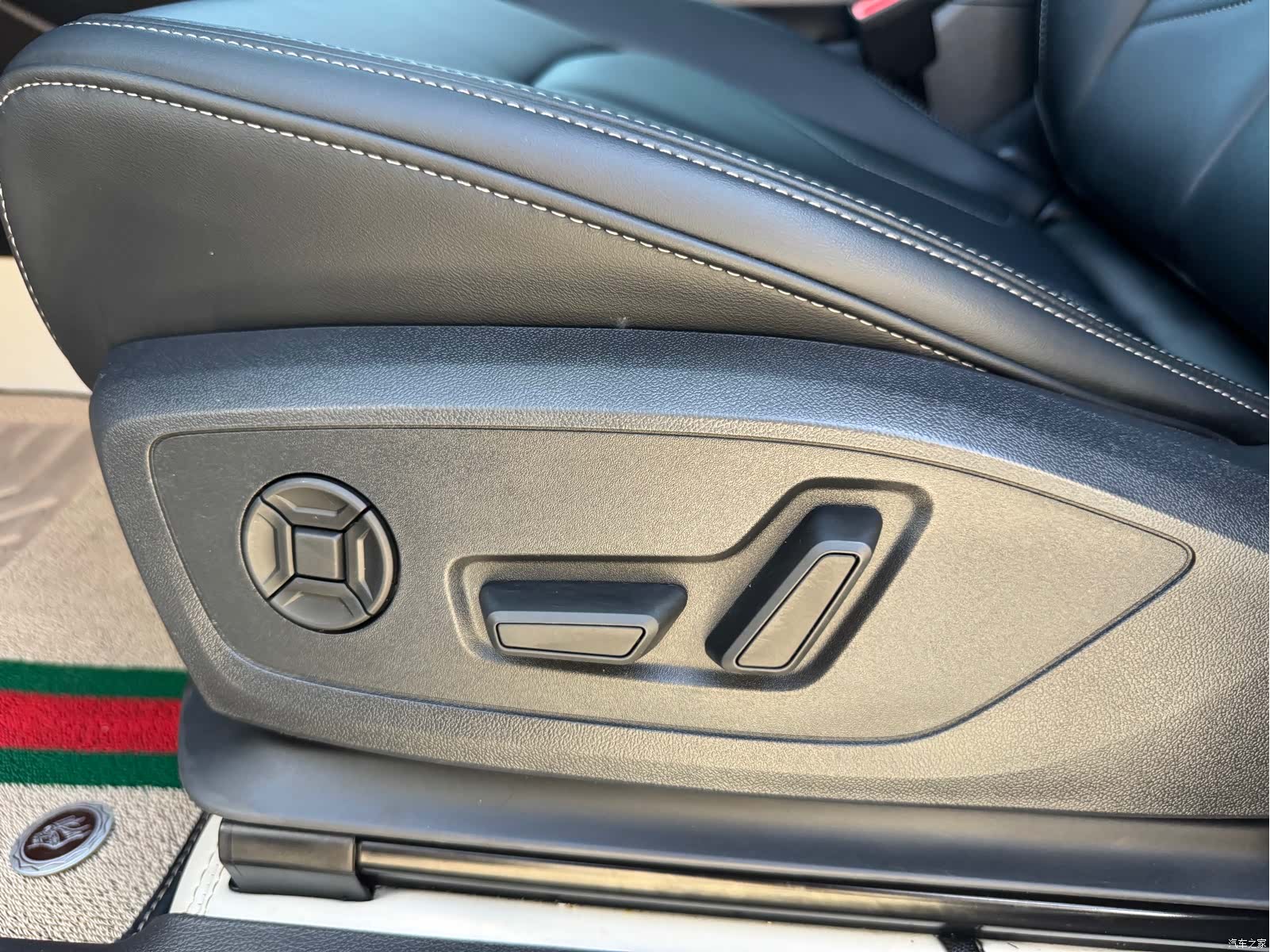 Audi Q3, 2024 10