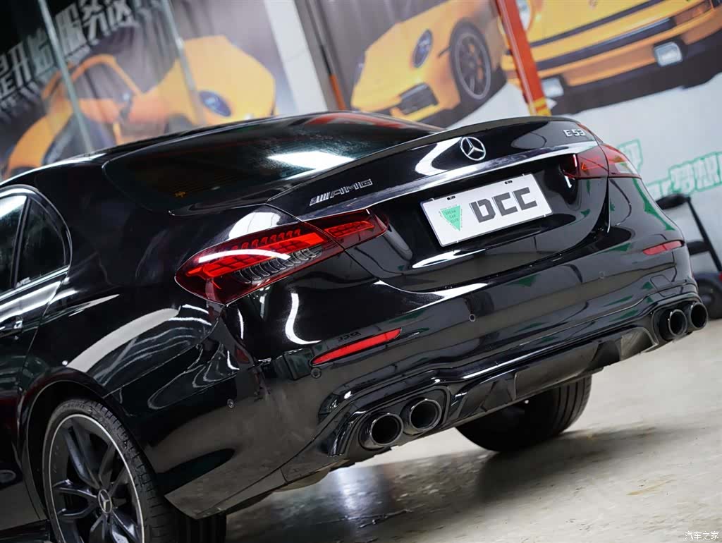 Mercedes-Benz E-Class, 2023 3