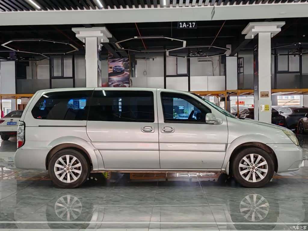 Buick GL8, 2013 10