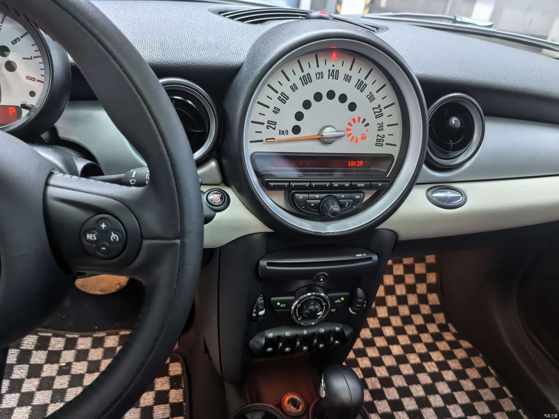 Mini Clubman, 2012 12