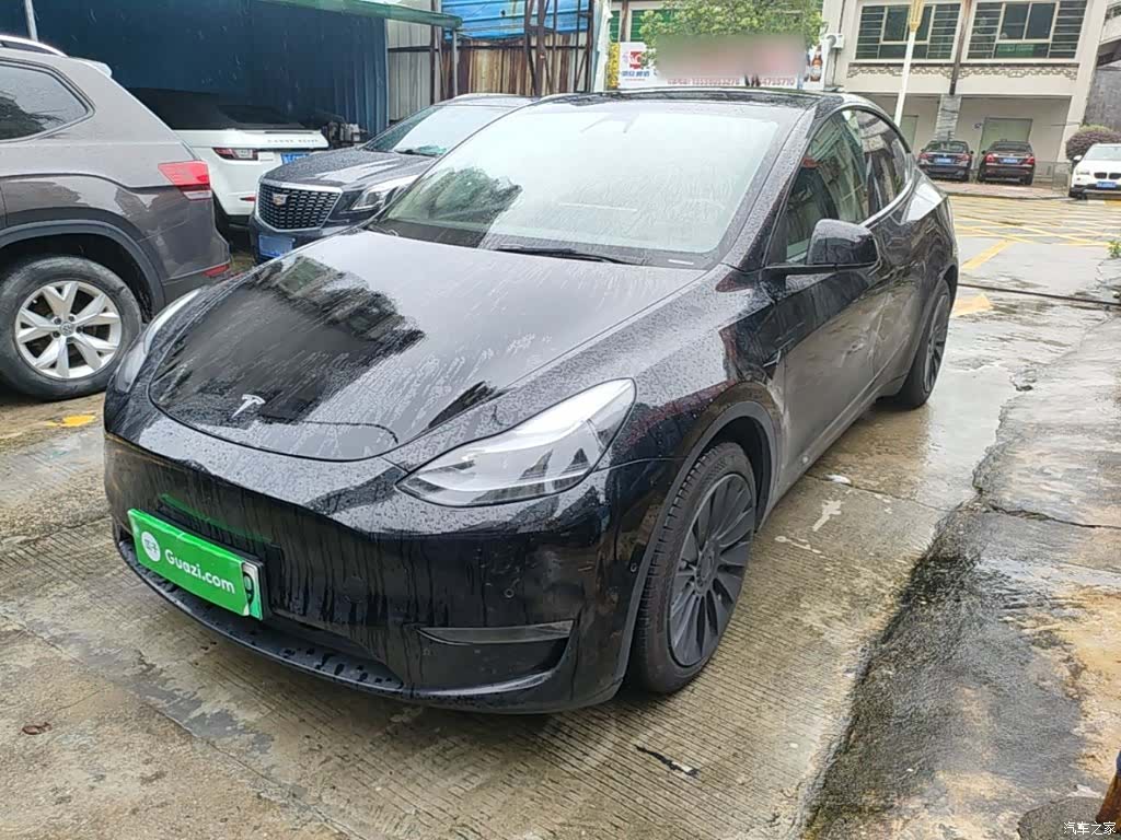 Tesla Model Y, 2021 1