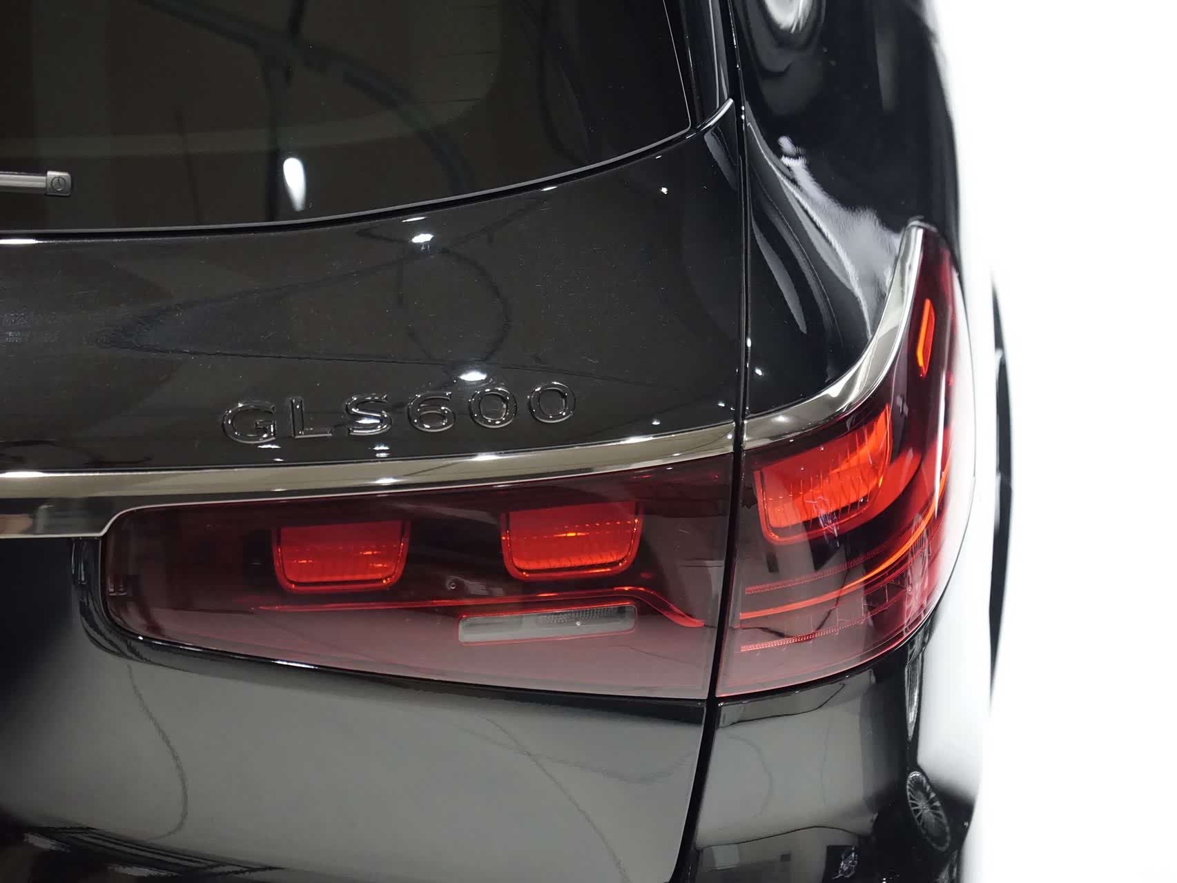 Maybach GLS, 2025 11