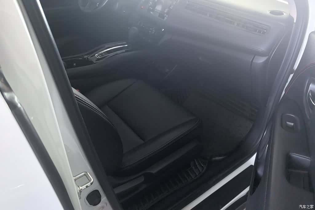 Honda Vezel, 2016 8