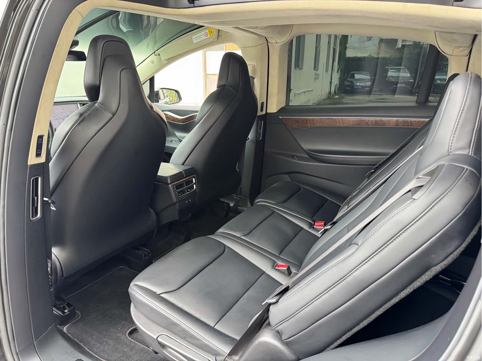 Tesla Model X, 2019 9