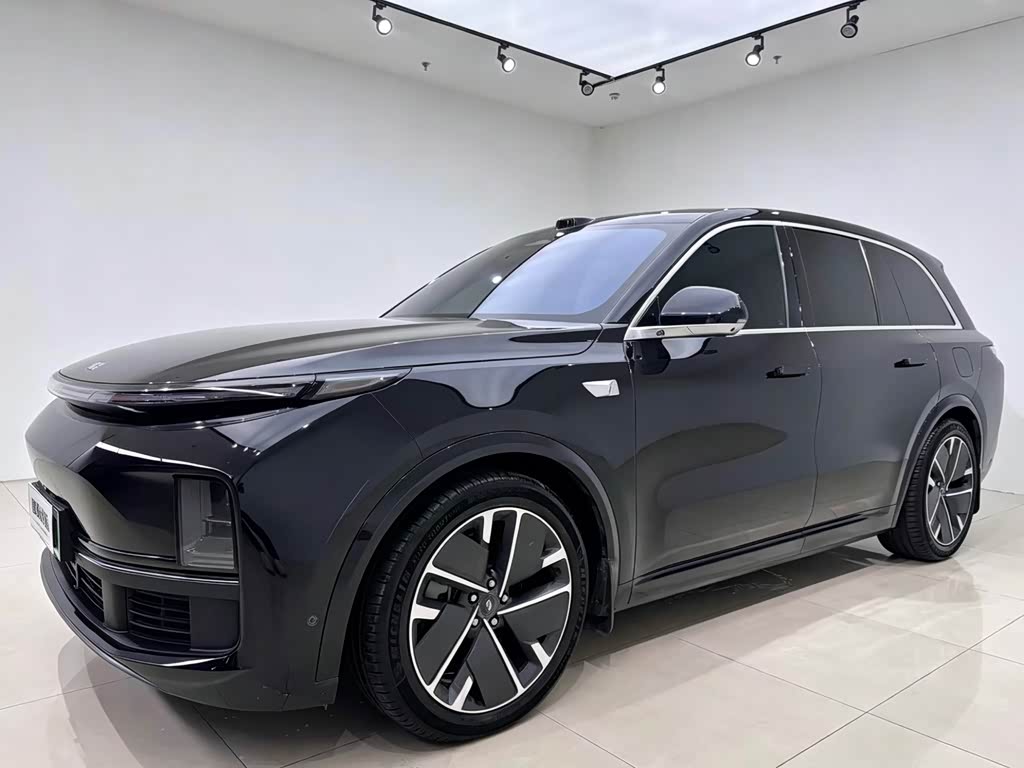 Li Auto L8