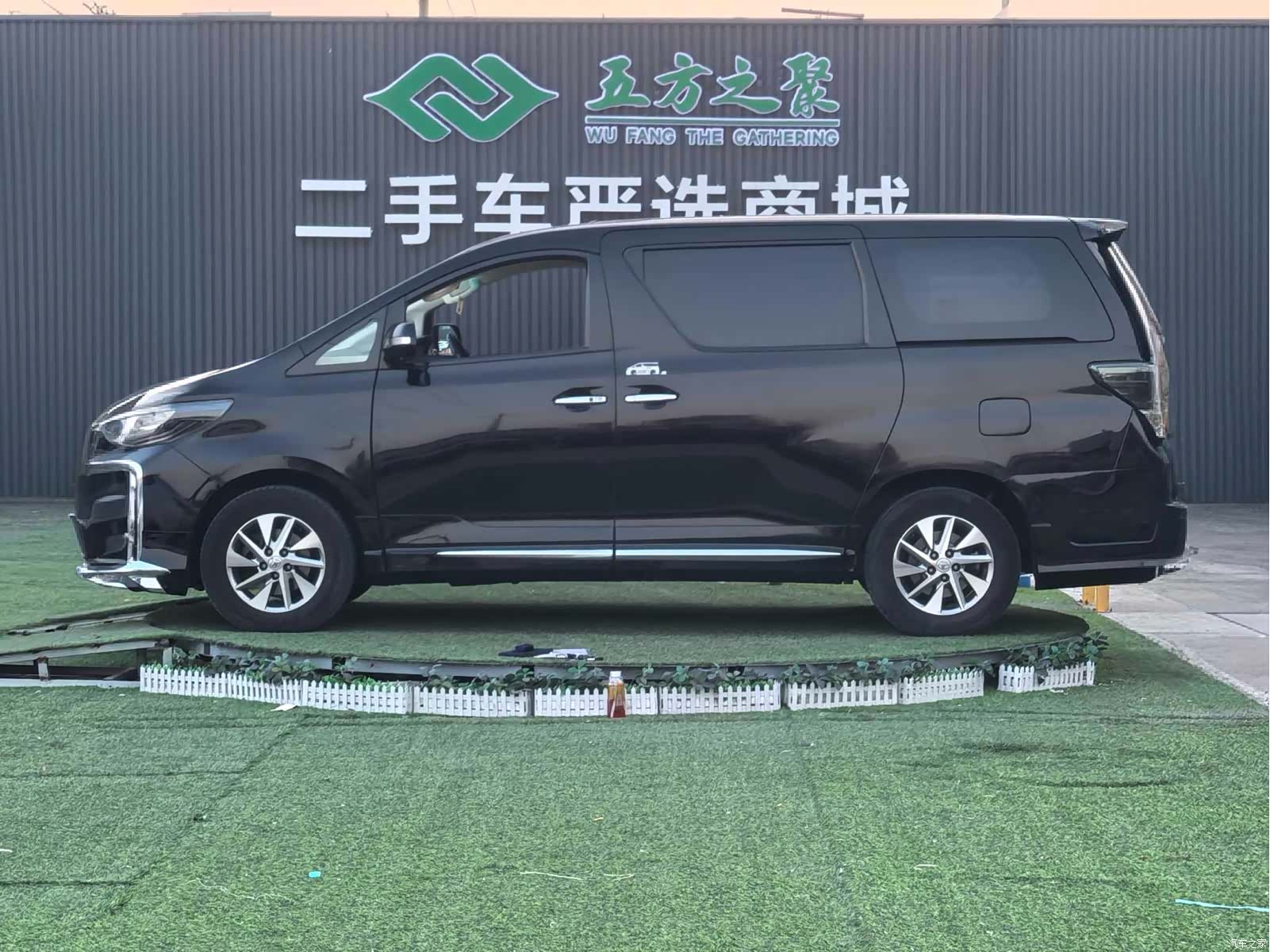 Toyota Alphard, 2011 17
