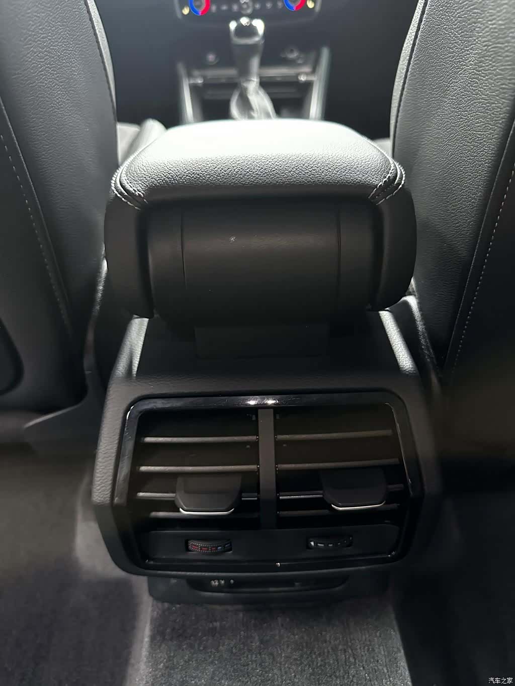 Audi Q3, 2022 16