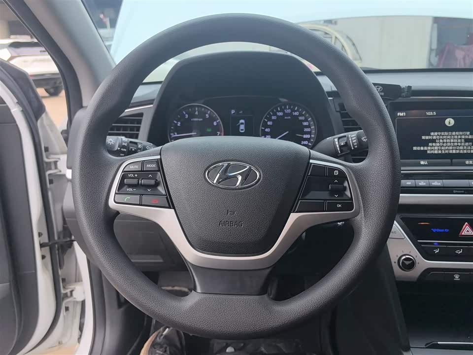 Hyundai Lead