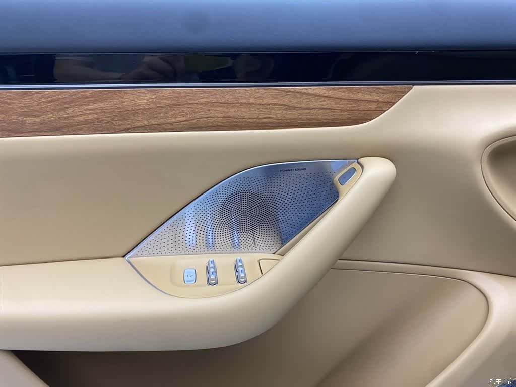 Luxeed R7, 2025 26