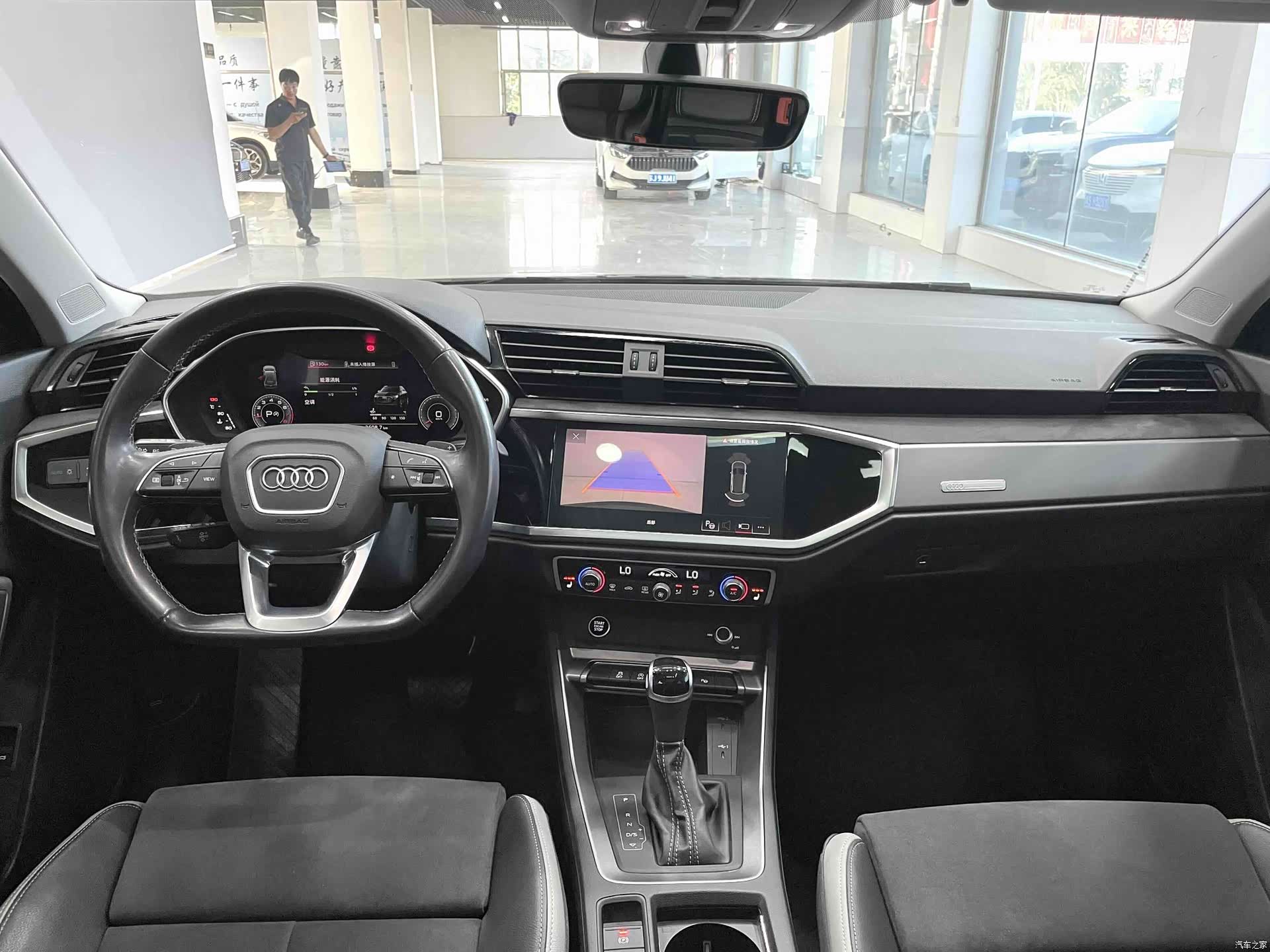 Audi Q3, 2022 9