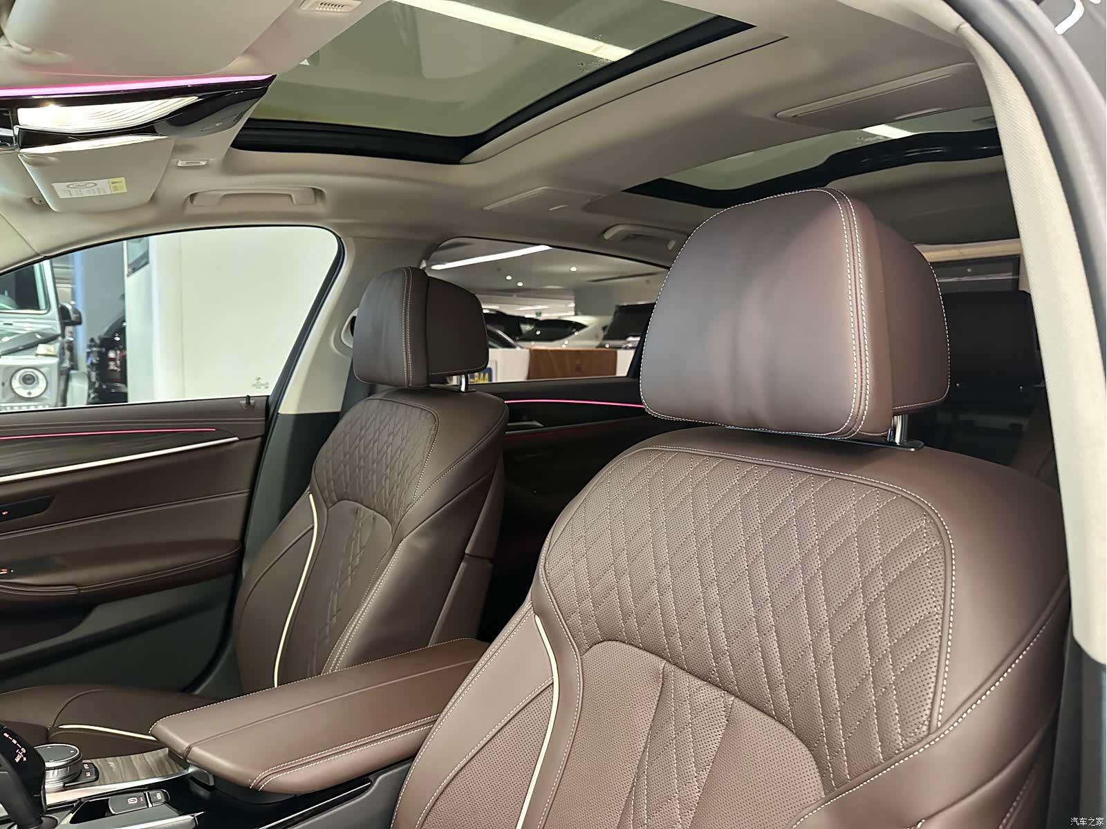 BMW 5 Series, 2020 11