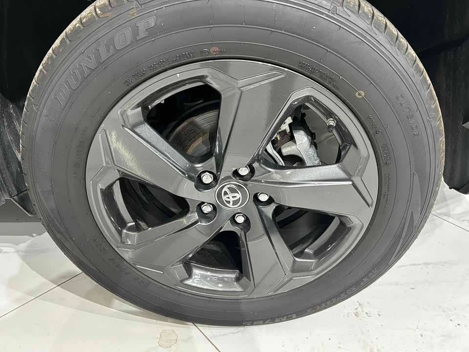 Toyota RAV4 Rongfang