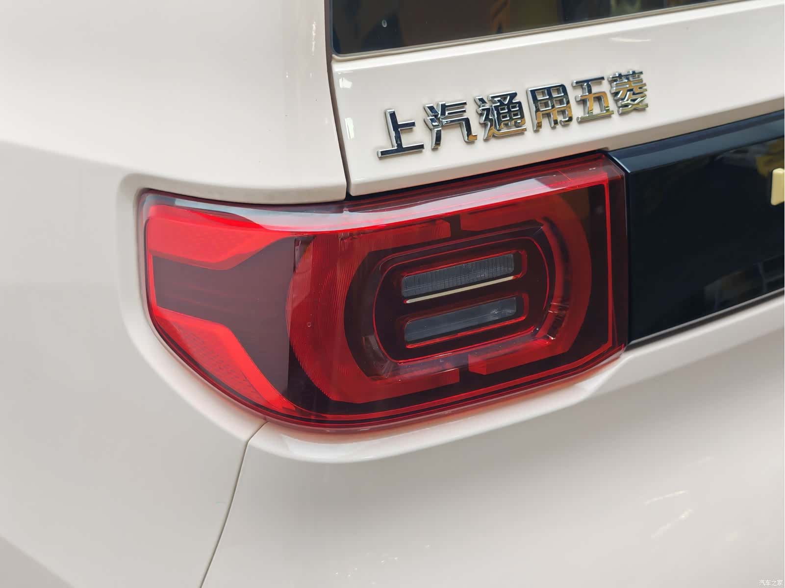 Wuling MINIEV, 2021 7