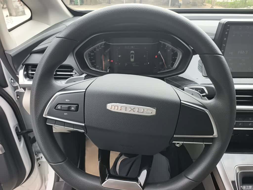Maxus G50, 2025 13