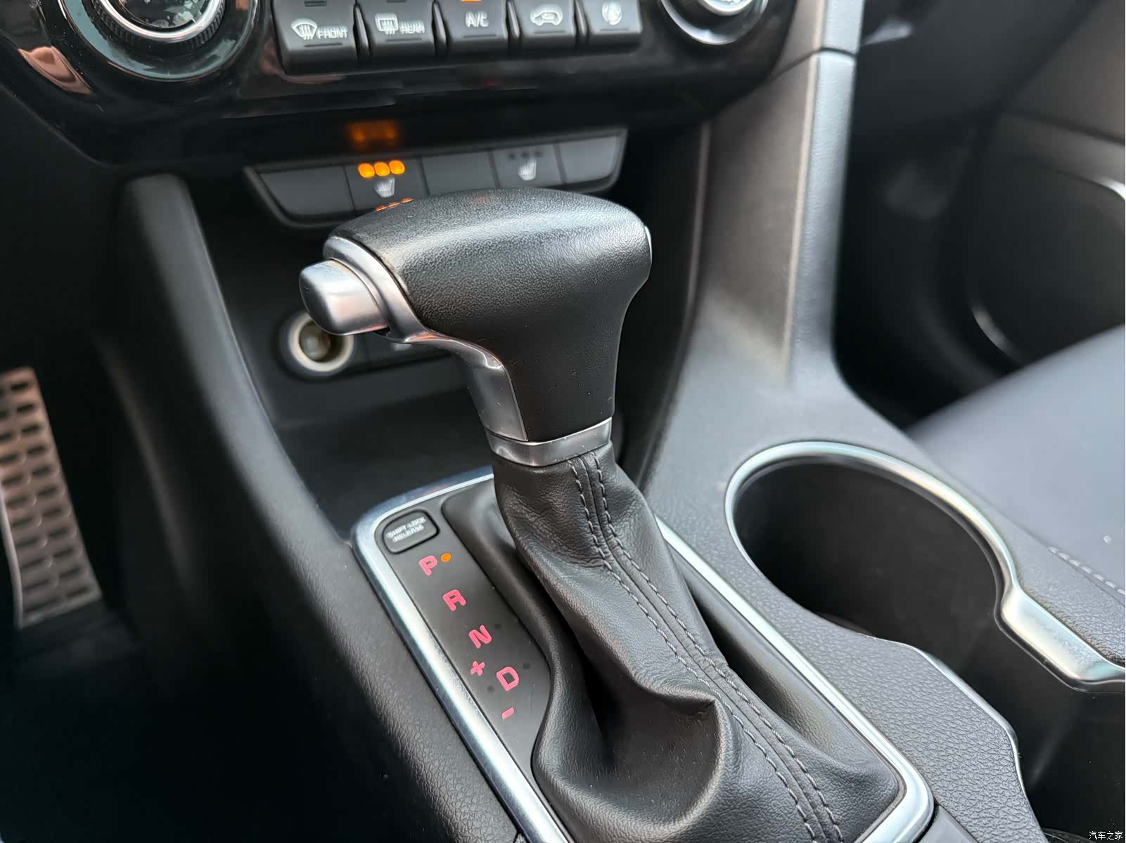 Kia KX5, 2016 15