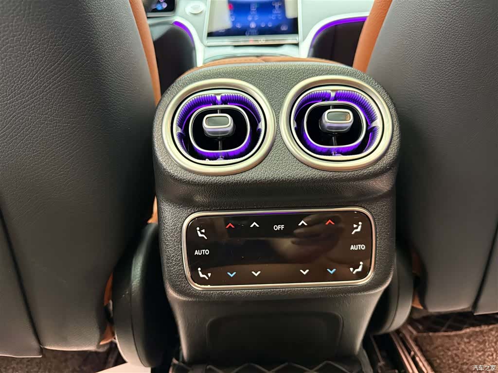 Mercedes-Benz GLC, 2024 9