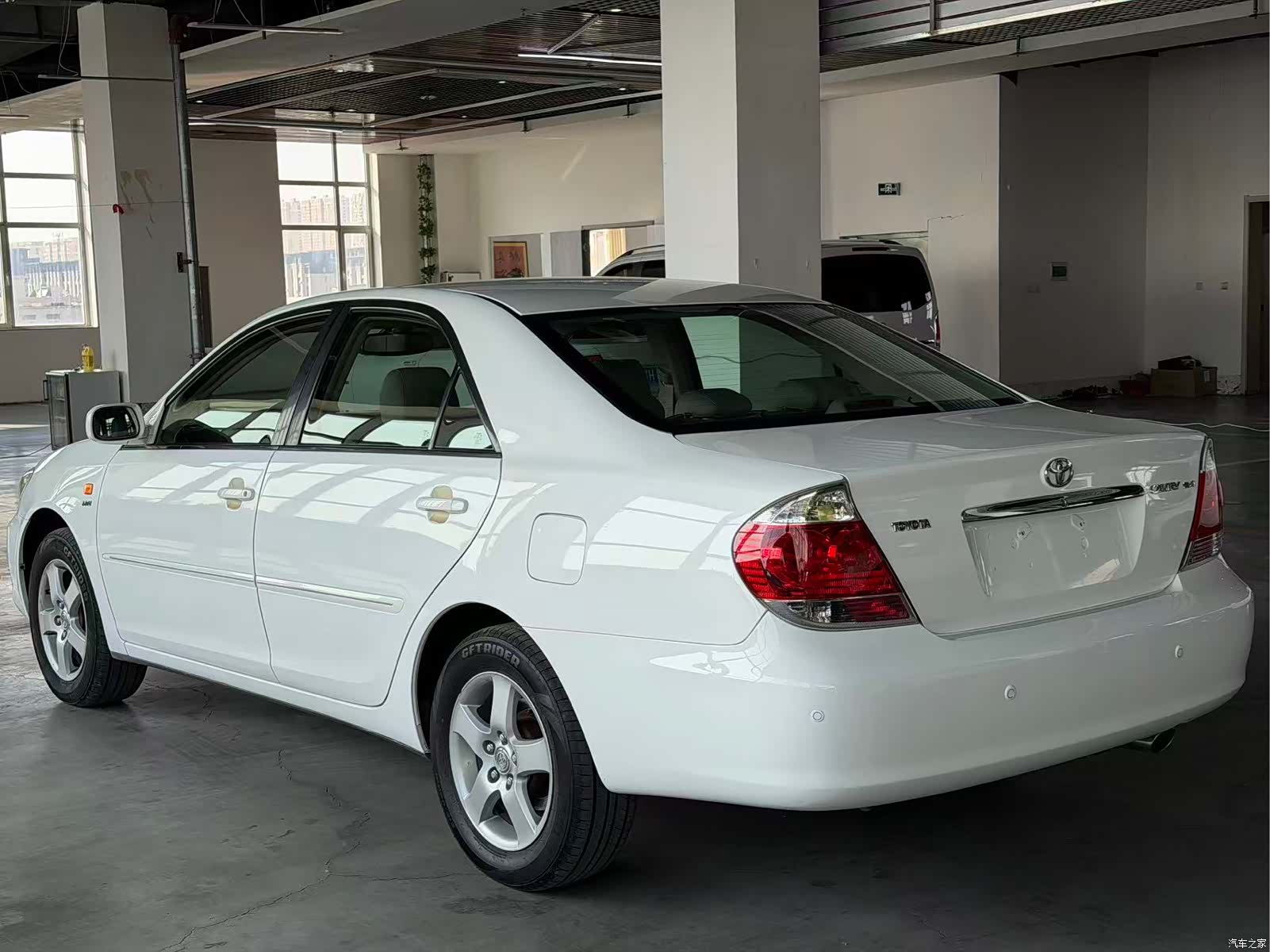 Toyota 04, 2005 4