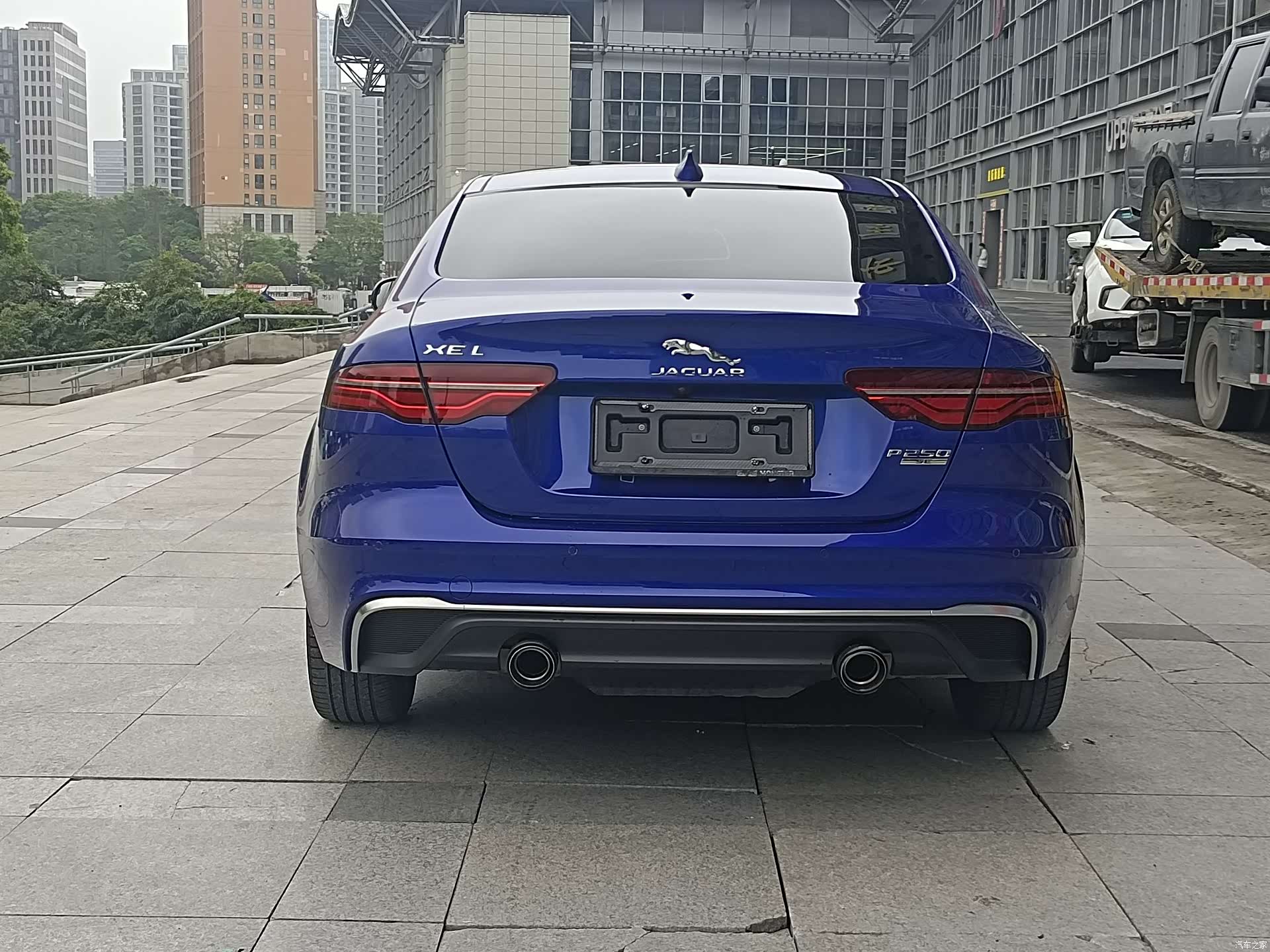 Land Rover XEL, 2020 7