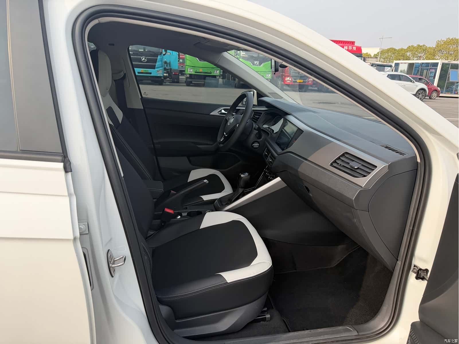 Volkswagen Polo, 2020 4