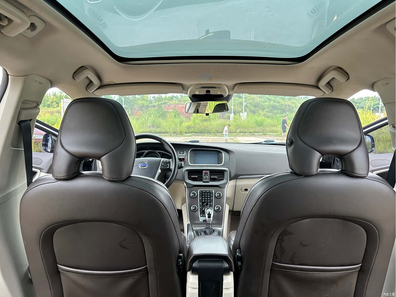 Volvo V40, 2016 9