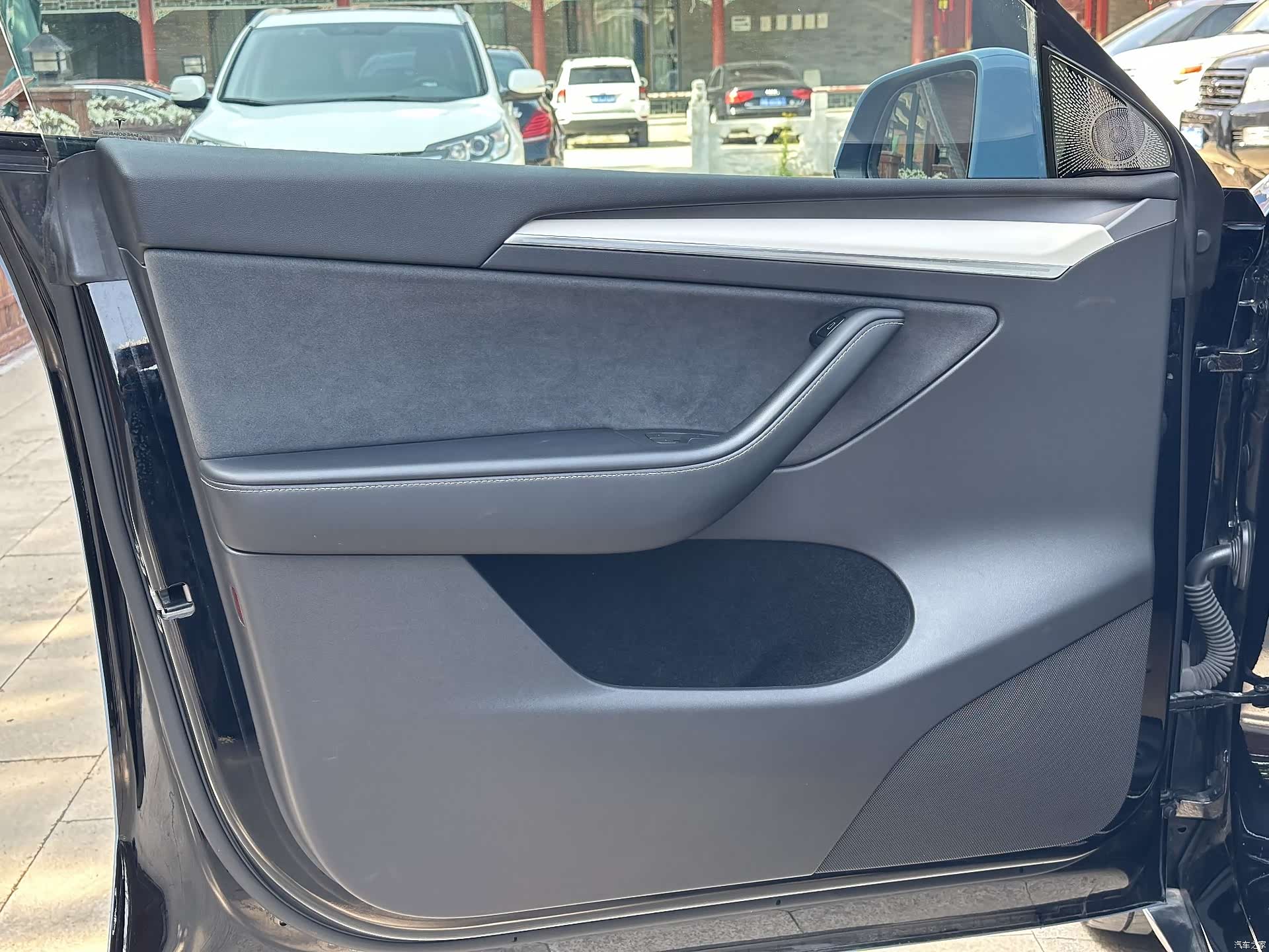 Tesla Model Y, 2023 8