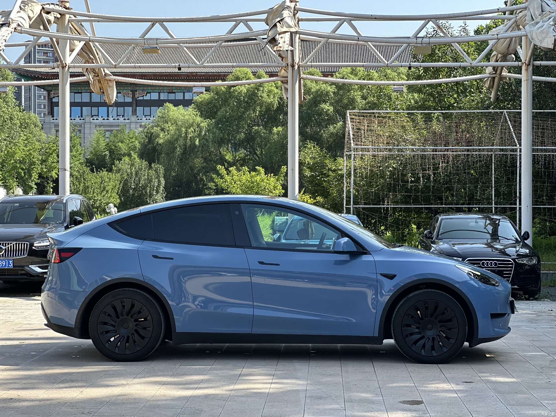 Tesla Model Y, 2023 30