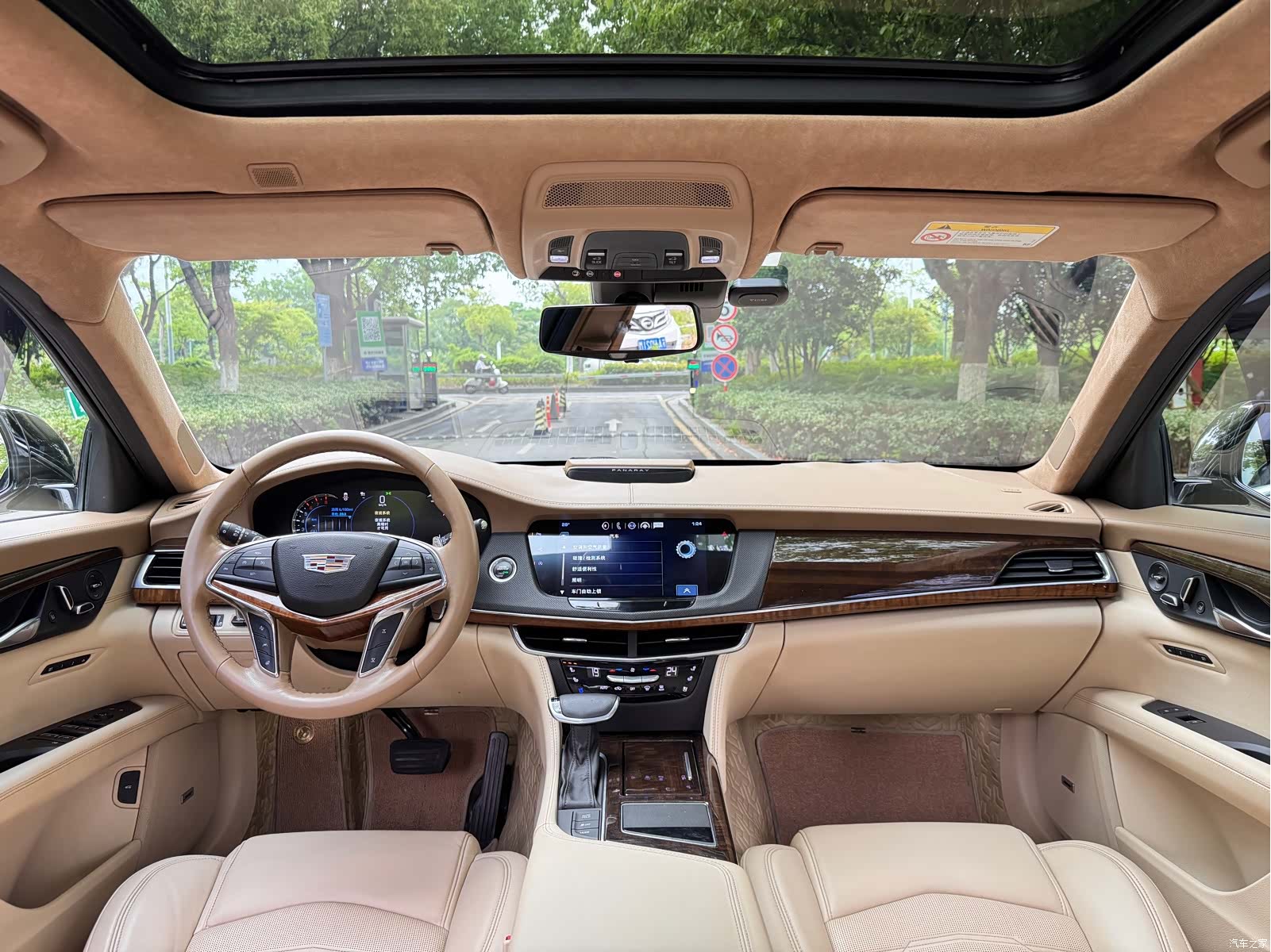 Cadillac CT6, 2017 4